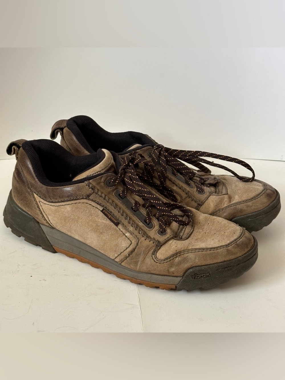 Patagonia Men’s Boaris Brown Suede Hog Tie All-Leather Walk Trail Sneakers Sz 13